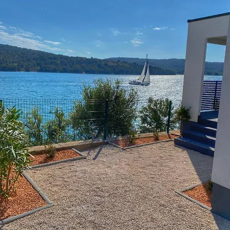 Holiday home Bella Homes Tisno