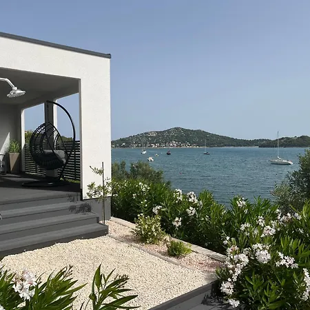 Semesterbostad Bella Homes