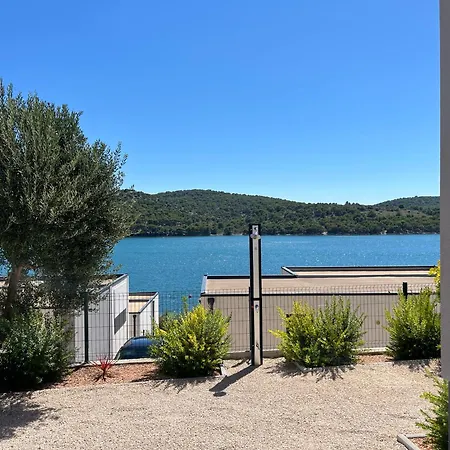 Hébergement de vacances Bella Homes Tisno