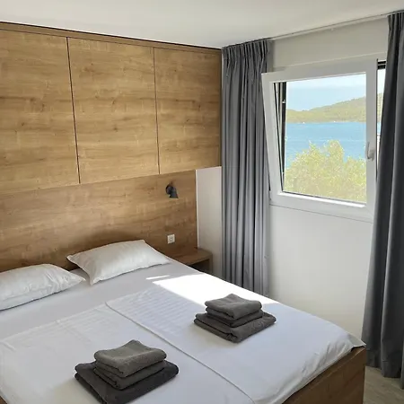 Bella Homes Vikendica