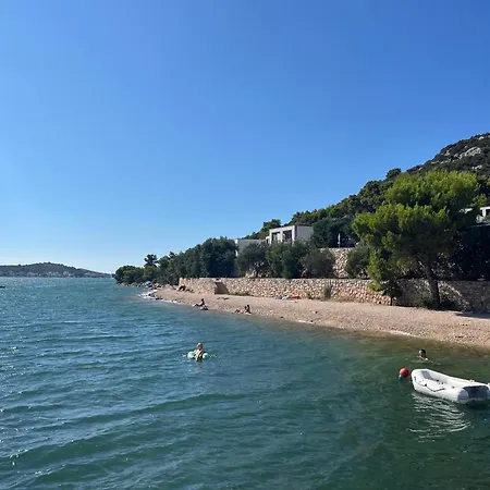 Vikendica Bella Homes *