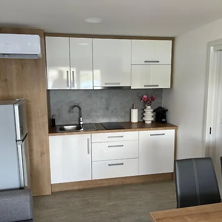 Bella Homes Semesterbostad Tisno