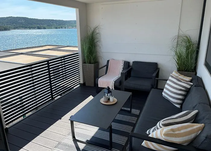 Holiday home Bella Homes *