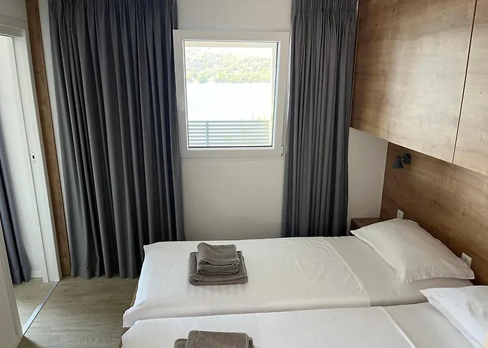 Holiday home Bella Homes Tisno